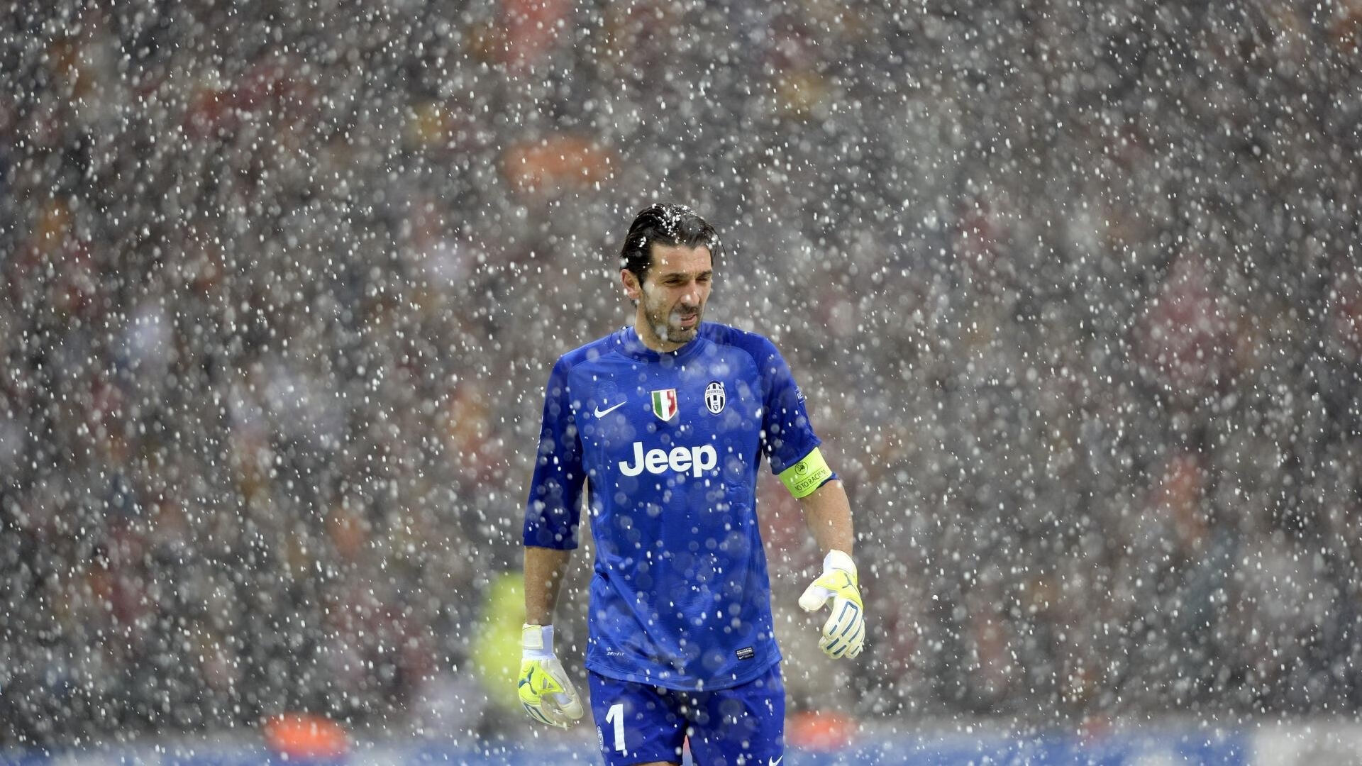 爱游戏手机版-“英超高手云集，战火不断升级”，英超超级球星