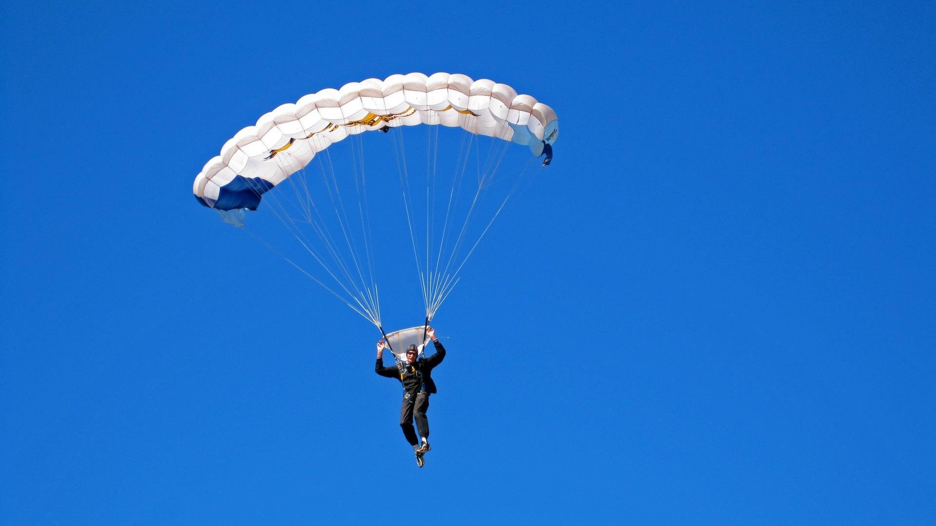 ayx体育ios-哥伦比亚马术协会设立青少年马术奖学金，支持优秀学员发展。，哥伦比亚马戏团